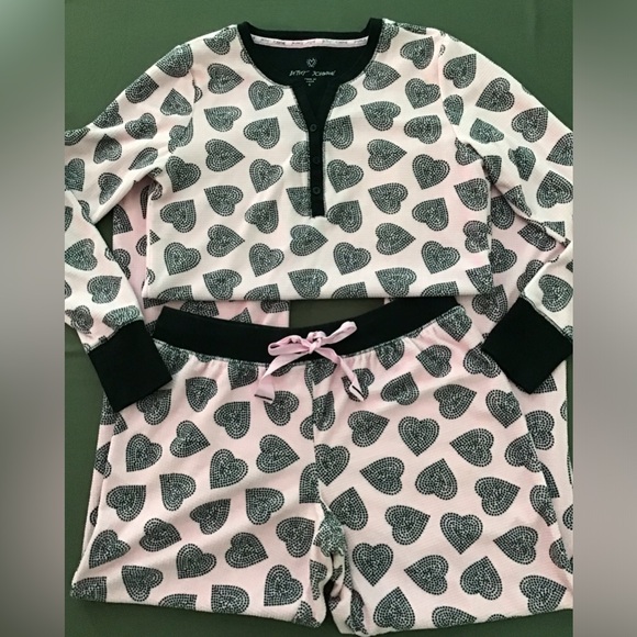 Betsey Johnson Other - Betsey Johnson pajama set size small pink w black hearts great condition
